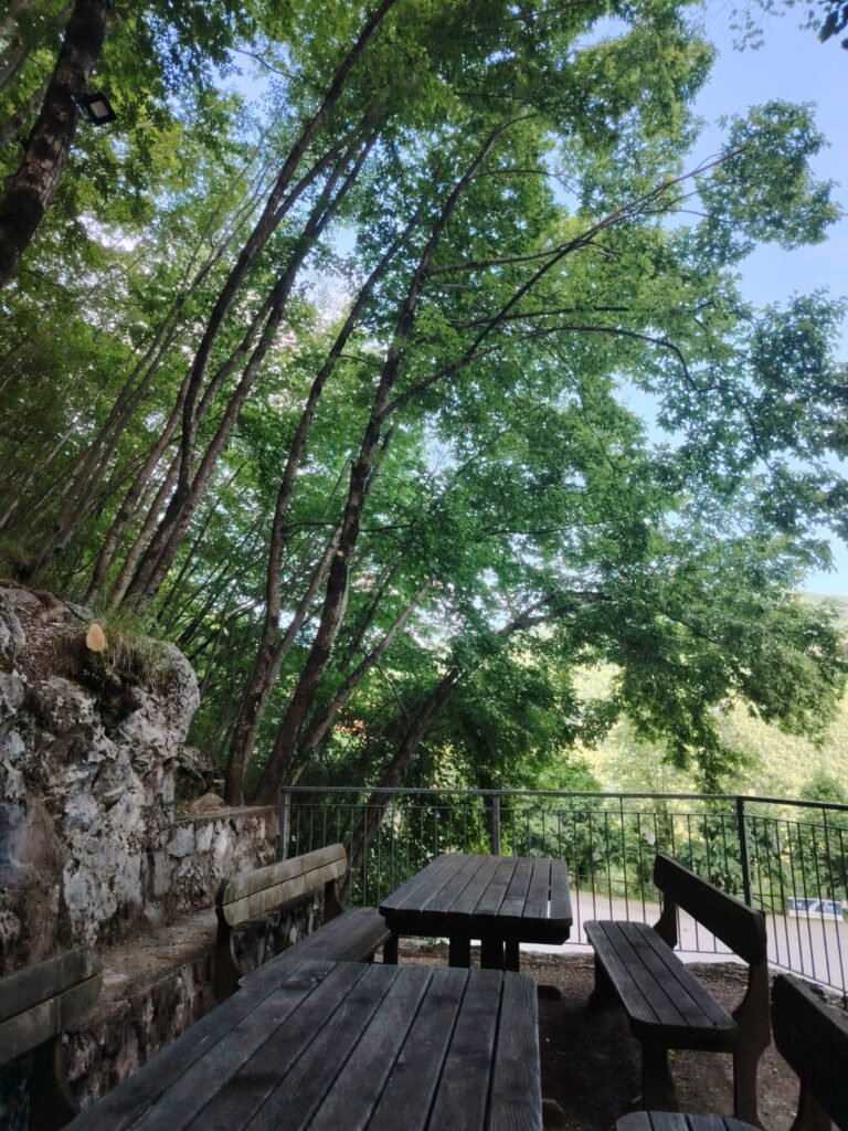 Area picnic - Grotta del Vento